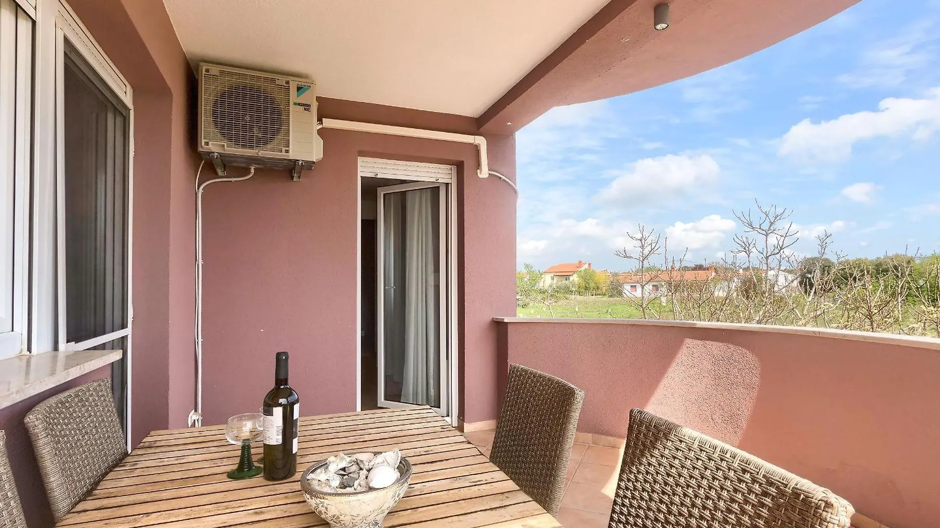 Gemuetliche Ferienwohnung 3 Valbandon